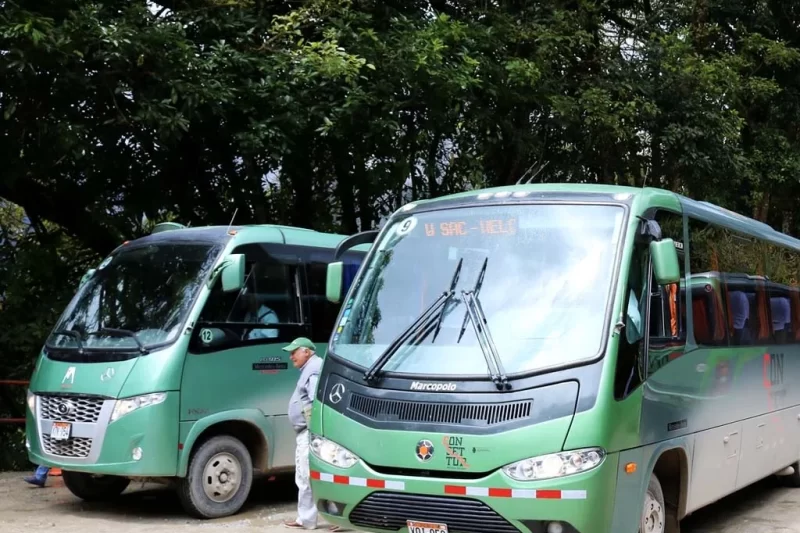 Bus a Machu Picchu