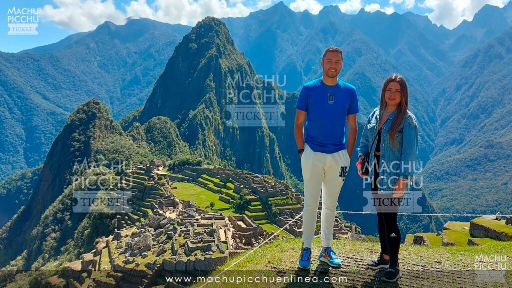 vista-de-la-terraza-superior-machu-picchu-circuito-1-b-machu-picchu-en-linea
